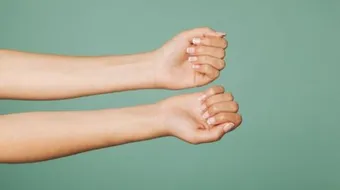 أسباب هشاشة الأظافر