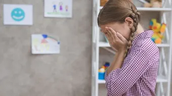 أسباب سلس البول عند البنات