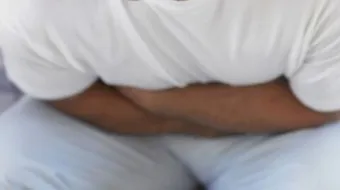 أسباب عسر الهضم والانتفاخ