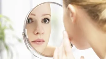 أسباب اسمرار البشرة المفاجئ