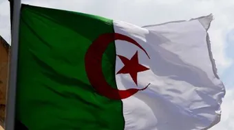 خصائص الدولة الجزائرية