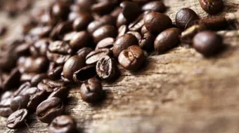 طريقة قشر القهوة