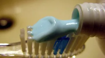 طرق تنظيف الأسنان