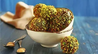 حلى الشوكولاتة بالفستق