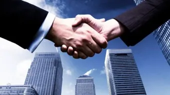 الإتيكيت فن التعامل مع الآخرين