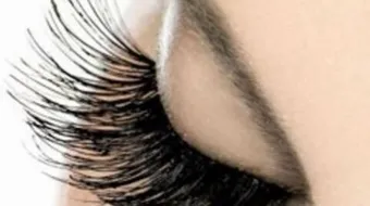 طريقة تطويل الرموش