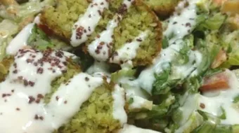 طريقة سلطة الفلافل