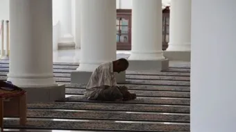 اتقي الله في نفسك