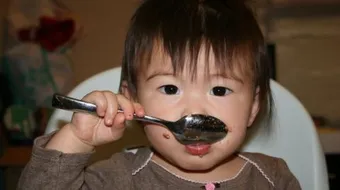 تغذية الطفل الرضيع