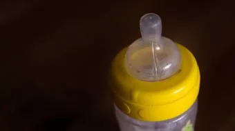 تغذية الطفل في الشهر الثالث