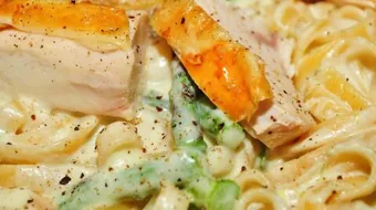 طريقة فيتوتشيني بالدجاج