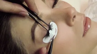 تركيب الرموش الدائمة