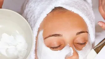 فوائد الدقيق للبشرة