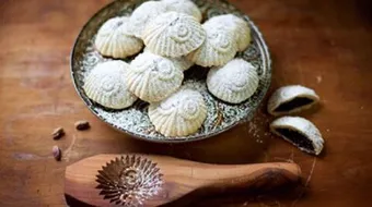 طريقة معمول التمر الهش