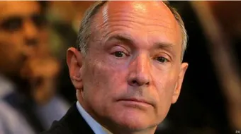 من مخترع الإنترنت