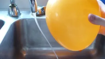 تجارب مسلية للأطفال