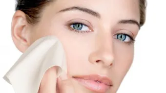 التخلص من قشرة الوجه