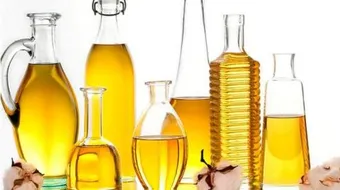 زيوت لتنعيم الشعر