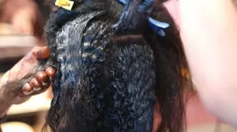 طرق تمليس الشعر في المنزل