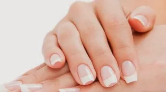 العناية باليدين وتبييضها