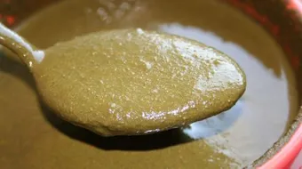 طريقة خلط الحناء