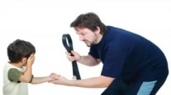 ضرب الأطفال الصغار