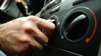 كيف يعمل مكيف السيارة