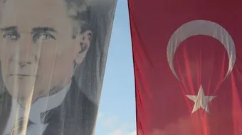 كيف مات أتاتورك