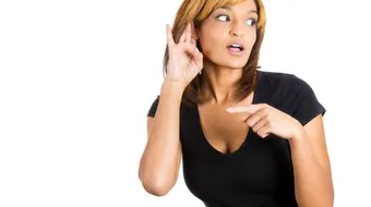 كيف يسمع الإنسان