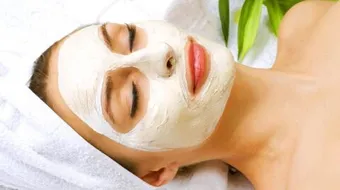 كيف أهتم ببشرتي الدهنية