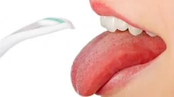 كيف أنظف لساني