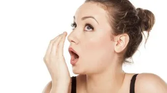 كيف أقضي على رائحة الفم