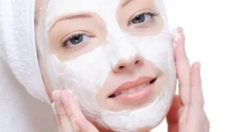 كيف أعمل تقشيراً للوجه