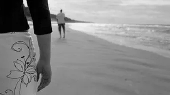 كيف انسى من جرحني