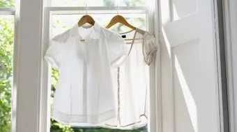 كيف أتخلص من بقع العرق على الملابس