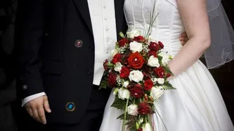 كيف أعرف أن زوجي يحبني