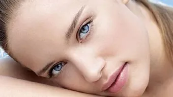 كيف أجعل بشرتي بيضاء وصافية