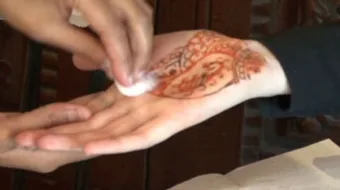 كيف أزيل الحناء من يدي