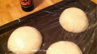 كيف أحفظ عجينة البيتزا في الفريزر