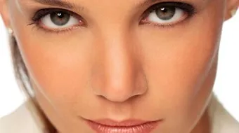 كيف أنحف وجهي بالمكياج