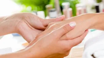 كيف أعتني بيدي وأظافري