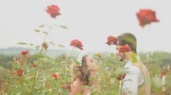 بماذا يشعر الرجل عندما يرى حبيبته