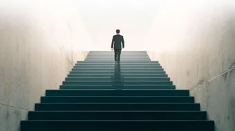 كيف يطور الإنسان نفسه