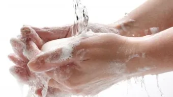 كيف ينتقل جدري الماء