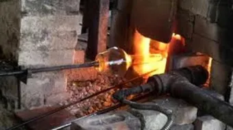 كيف يتم صنع الزجاج