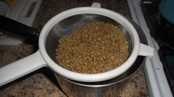 كم مدة سلق العدس