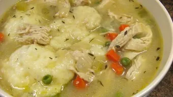 كم مدة سلق الدجاج