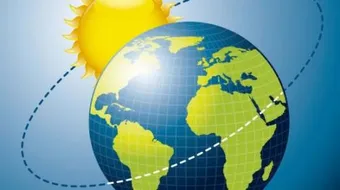 كم يستغرق القمر للدوران حول الشمس