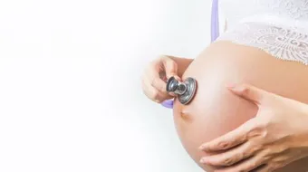 كم عدد نبضات قلب الجنين الذكر