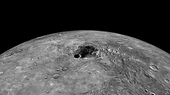 كم عدد أقمار كوكب عطارد